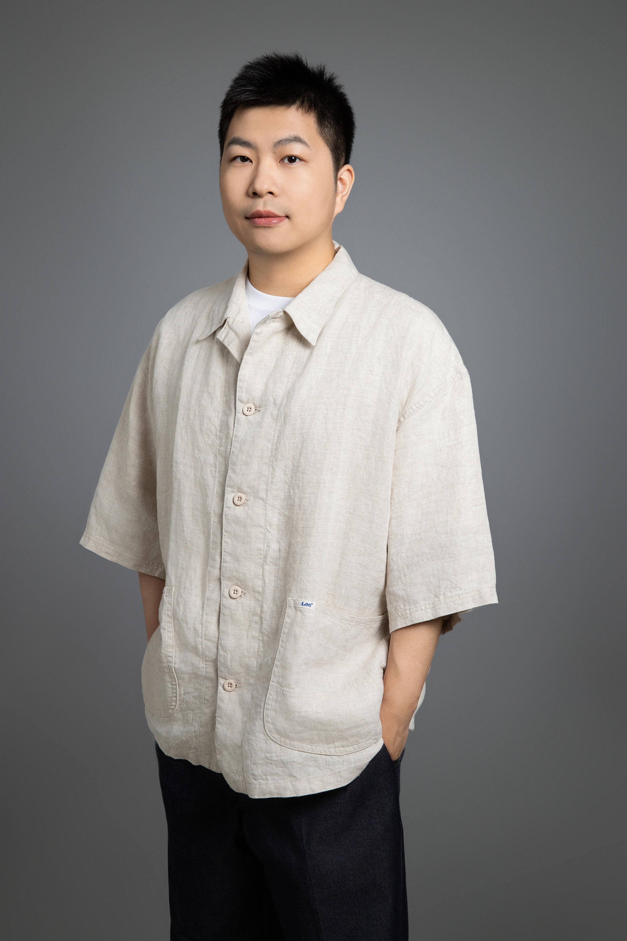 Hongyi Wen (文弘毅)