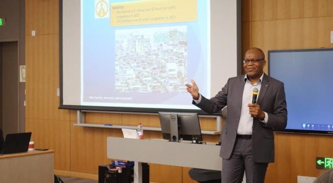 Connected and Autonomous Vehicles in the United States